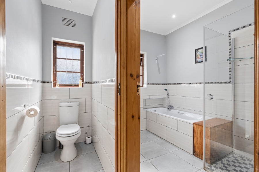 3 Bedroom Property for Sale in Pinelands Western Cape